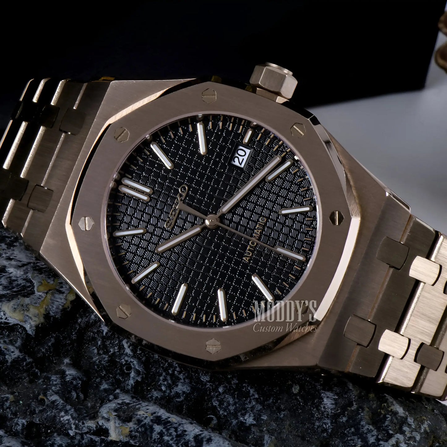 Aurelius Open-Heart Automatic